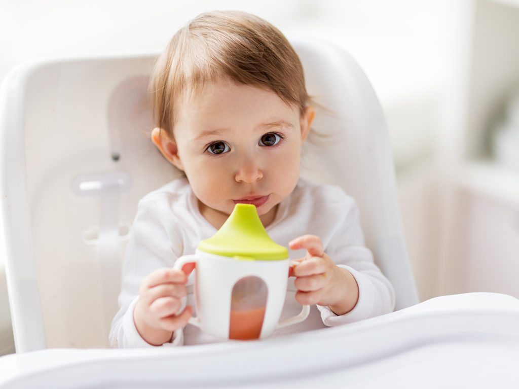 Tasse évolutive bébé : laquelle choisir ?, Autour de bébé